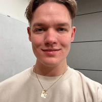 Steen Bender headshot